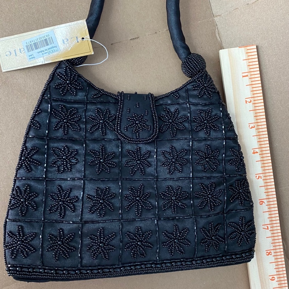 Vintage beaded evening bag in black